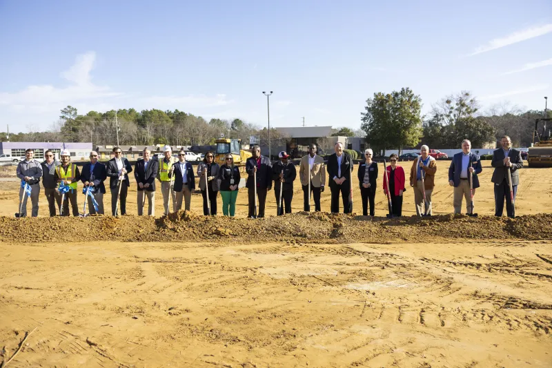 SAFE Federal Credit Union employees and City of Sumter officials break ground on SAFE Federal Credit Union's new branch in Sumter